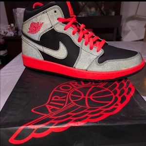 AIR JORDAN 1 Black/Infrared Size 11.5 Brand new